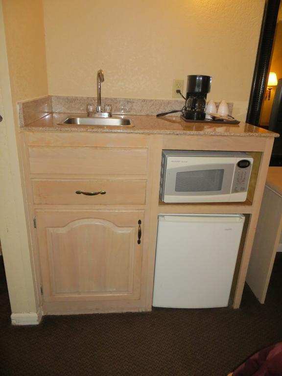 Executive Inn&suites 3* Sacramento
